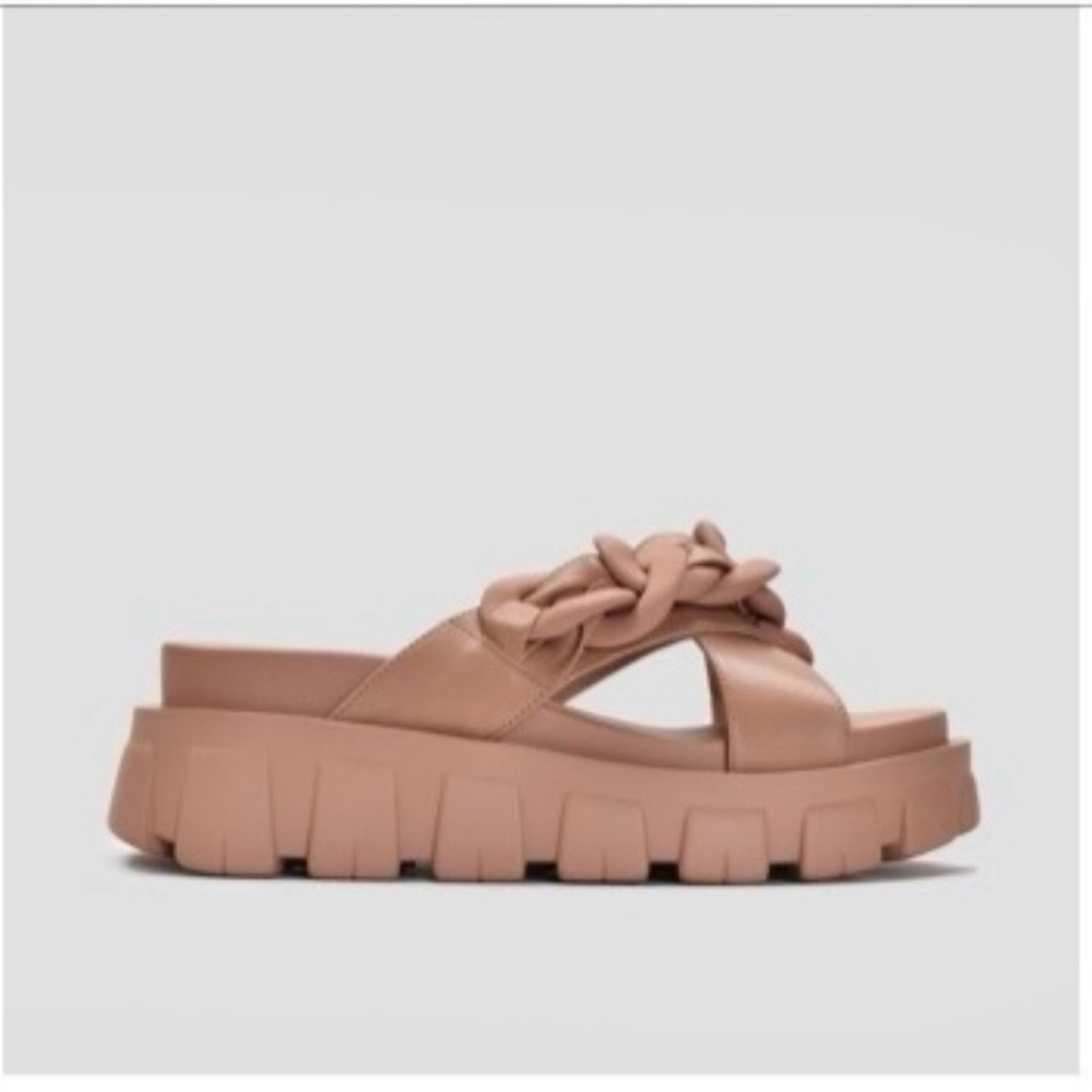 Dusty Pink Platform Slide Sandals with Chunky Sole and Bow Detail , made of ge
